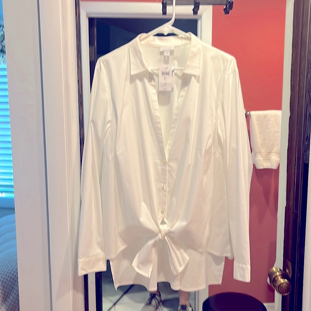 J Jill white blouse. Ties in front. Longer back. New.